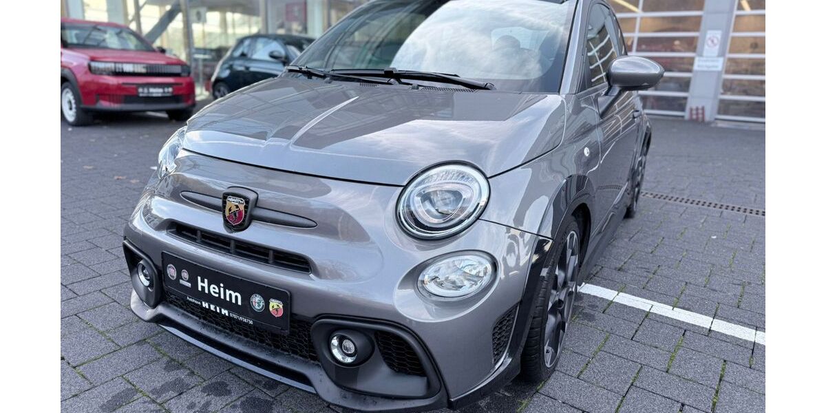 Abarth 500 2.506 km 32.300 &euro; Tübingen 72072