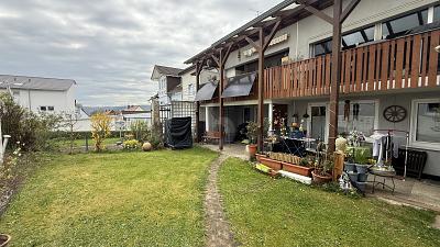 WOHNEN MIT KAMIN UND GROßEM BALKON - Etagenwohnung Bad Emstal | Angebot:26316110