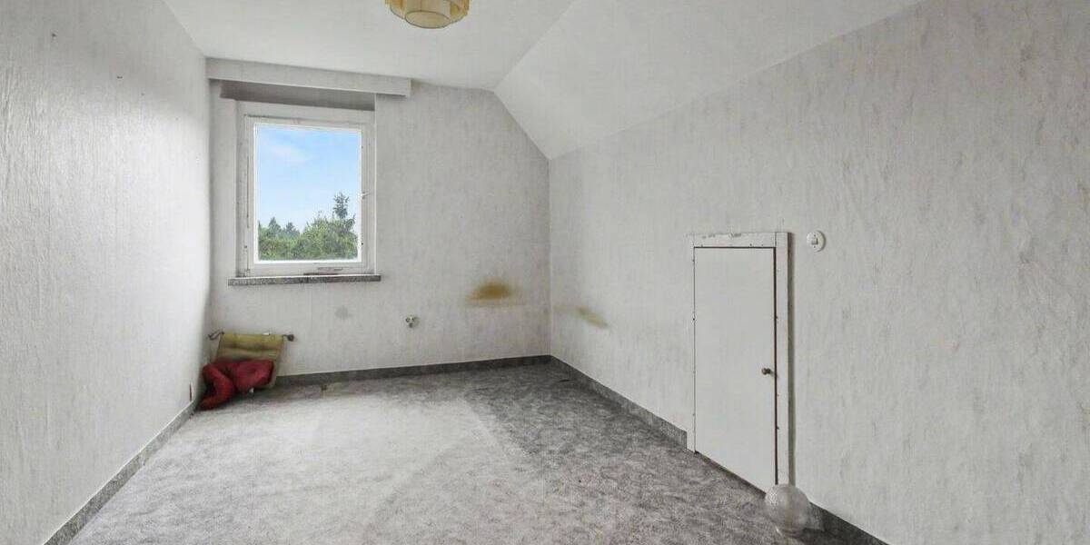 Einfamilienhaus Chemnitz Grüna - 5 Zimmer, 140 m&sup2;, 200.000&euro; | Angebot:26699080