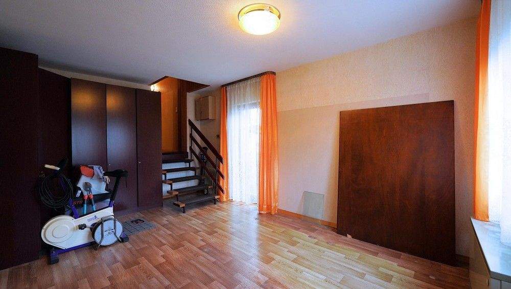 Doppelhaushälfte Heilbronn Neckargartach Neckargartach - 7 Zimmer, 136 m&sup2;, 275.000&euro; | Angebot:24608403