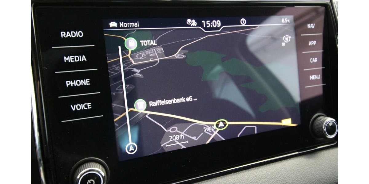 Skoda Karoq 2.0 TDI 7-DSG 4x4 Style LED+NAVI+KAMERA 172.628 km 17.000 &euro; Hagenow 19230