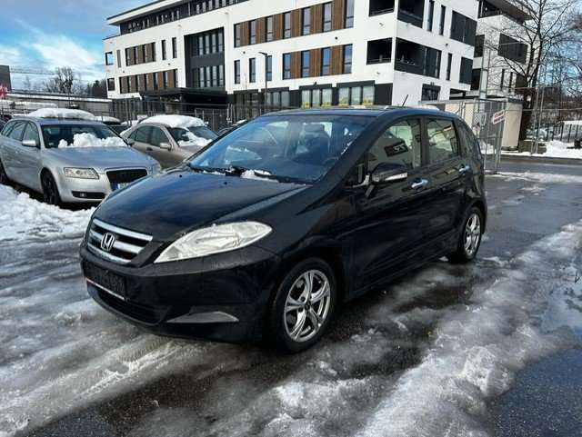 Honda FR-V 215.876 km 3.500 &euro; Rosenheim 83026