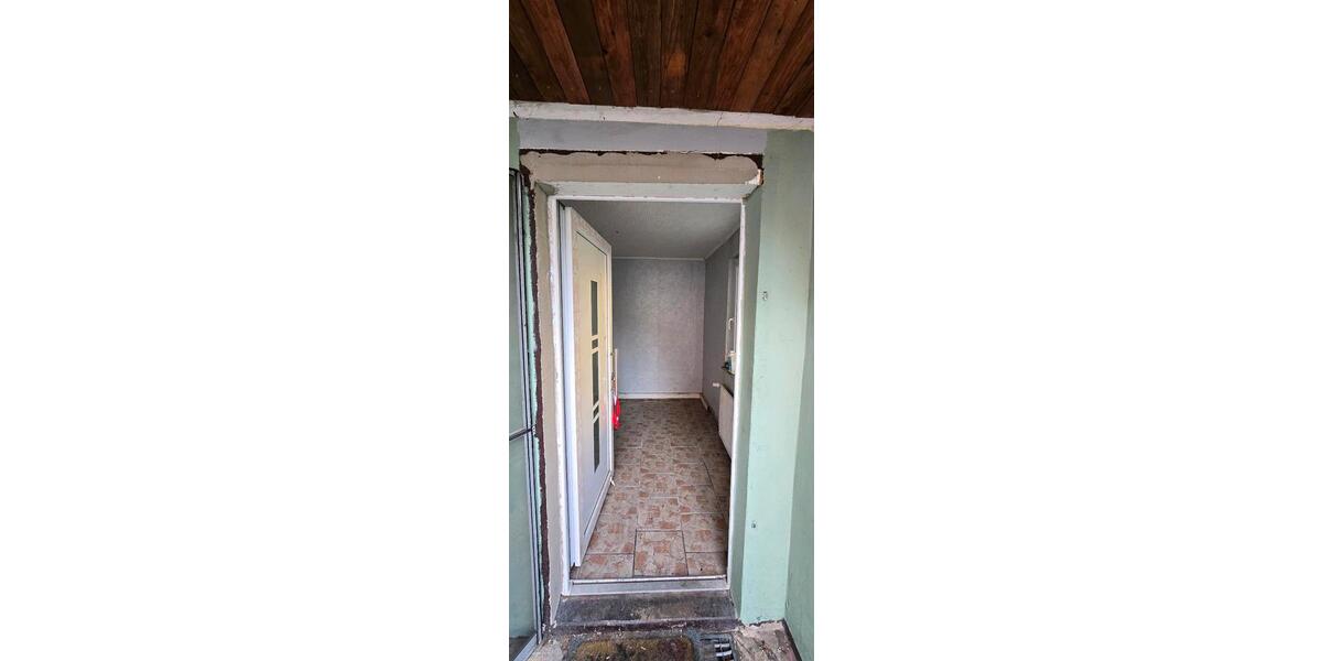 Einfamilienhaus Hohenmölsen - 3 Zimmer, 130 m&sup2;, 85.000&euro; | Angebot:26337976