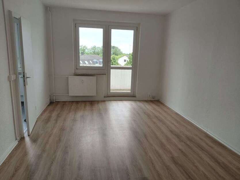 Wohnung zum Mieten in Weißandt-Gölzau 304 € 61 m²