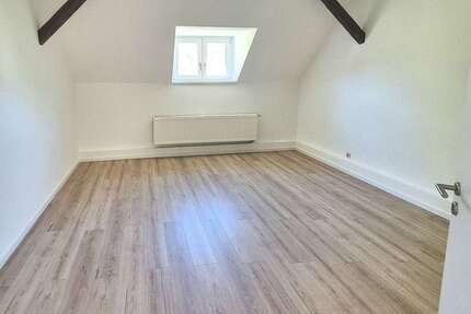 Wohnung Stollberg Hoheneck - 3 Zimmer, 83 m&sup2;, 500&euro; | Angebot:26340232