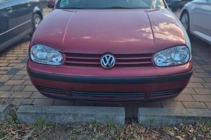 VW Golf 119.000 km 2.650 &euro; Potsdam 14469