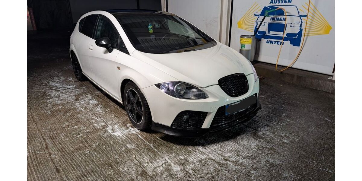 Seat Leon 158.002 km 5.800 &euro; Marktheidenfeld 97828