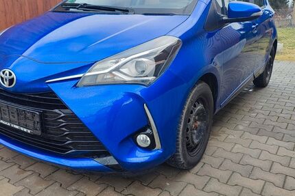 Toyota Yaris 33.500 km 12.990 &euro; Spora 06729