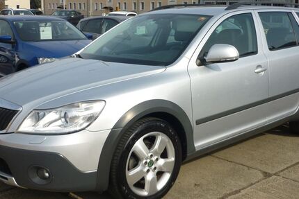 Skoda Octavia 198.000 km 5.900 &euro; Gera 07548