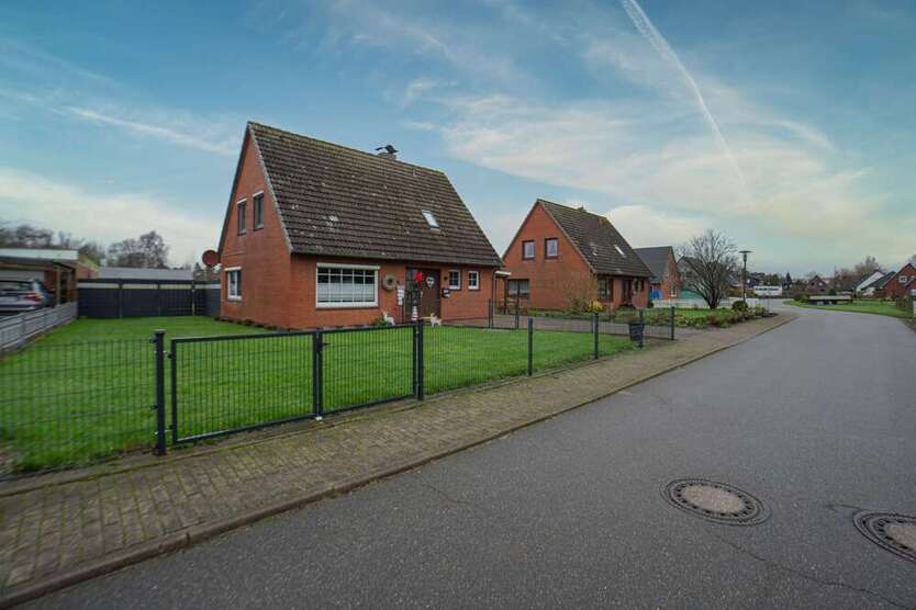 Haus zum Kaufen in Lunden 269.000 € 139.9 m²