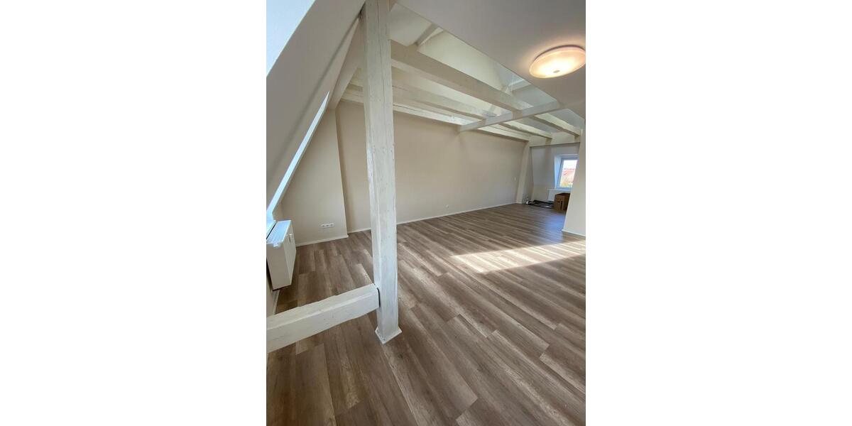 Dachgeschoßwohnung Bamberg Bamberg-Ost - 2.5 Zimmer, 72 m&sup2;, 1.100&euro; | Angebot:26284511