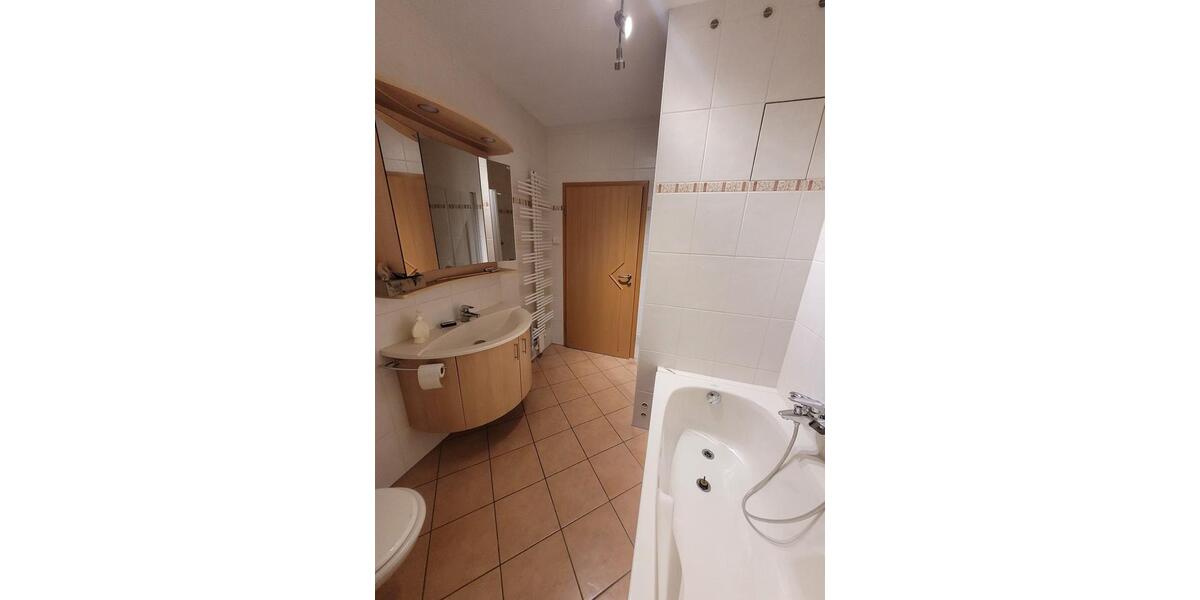 3.5 Zimmer-Wohnung (Hochparterre) oder ganzes Haus 3.5 zimmer