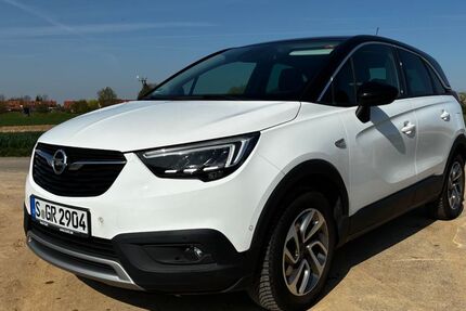 Opel Crossland (X) 82.766 km 9.400 &euro; Stuttgart 70499