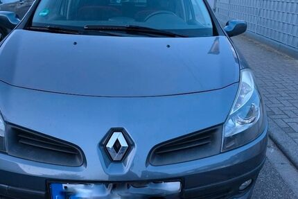 Renault Clio 128.505 km 2.900 &euro; Sankt Leon-Rot 68789