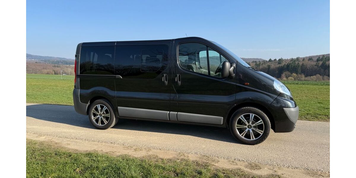 Opel Vivaro 188.250 km 11.200 &euro; Eppstein 65817