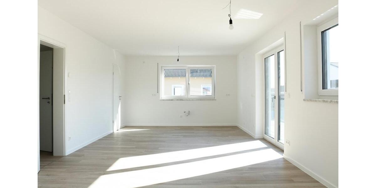 Etagenwohnung Maxhütte-Haidhof Haidhof - 4 Zimmer, 117 m&sup2;, 1.250&euro; | Angebot:24549843