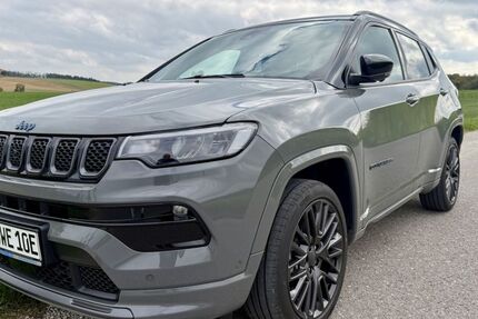 Jeep Compass 102.000 km 22.200 &euro; Egmating 85658