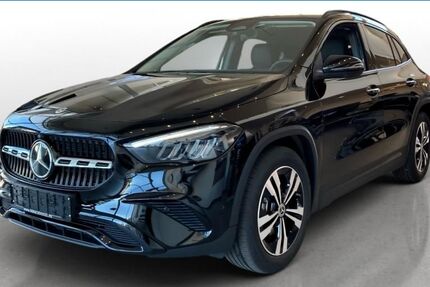 Mercedes-Benz GLA 200 9.900 km 39.860 € Passau 94034