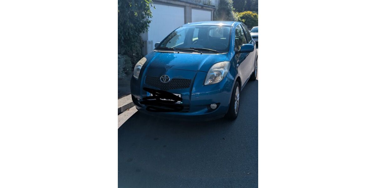 Toyota Yaris 171.000 km 1.500 &euro; Chemnitz 09114