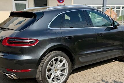 Porsche Macan 210.000 km 24.999 &euro; Erlangen 91052