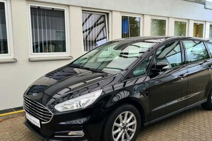 Ford S-Max 26.980 km 25.990 € Burgoberbach 91595