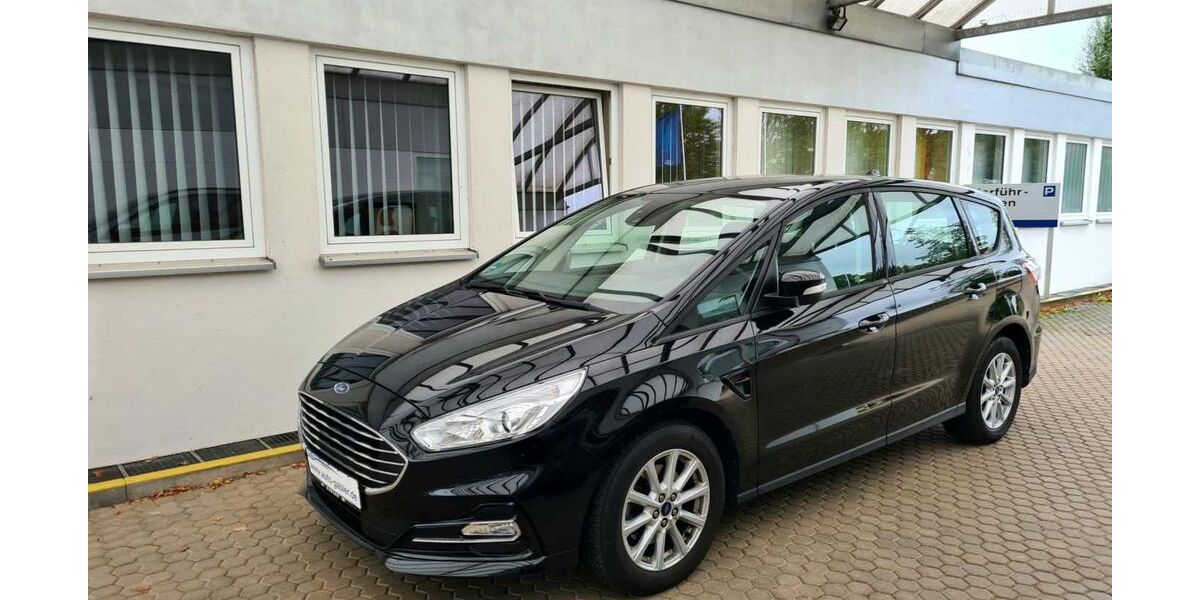 Ford S-Max 26.980 km 25.990 € Burgoberbach 91595