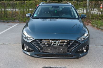 Hyundai i30 99.600 km 5.999 &euro; München 81673