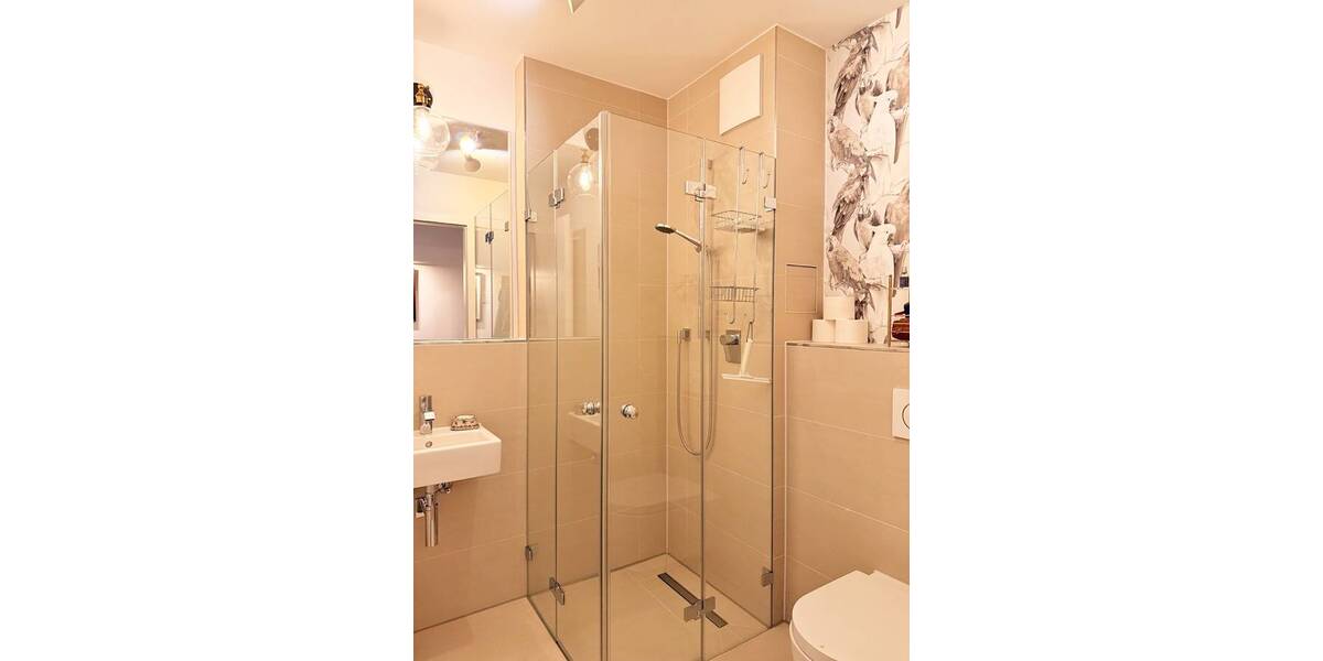 Etagenwohnung München Bogenhausen - 3 Zimmer, 81 m&sup2;, 2.890&euro; | Angebot:26853145
