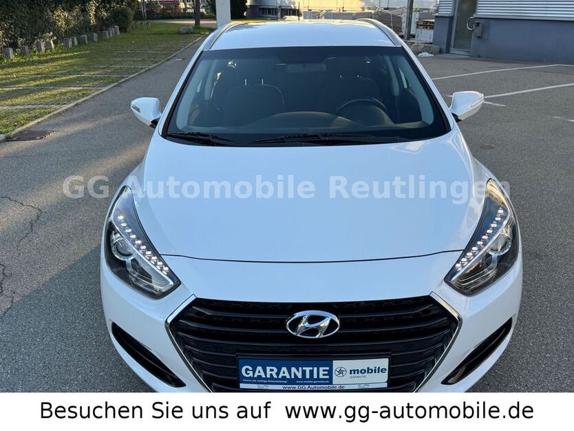 Hyundai i40 146.270 km 8.999 € Reutlingen 72766