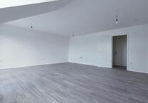 NeubauErstbezug nach DG-Ausbau: Tolle 2-Zimmer-Wohnung mit West-Balkon