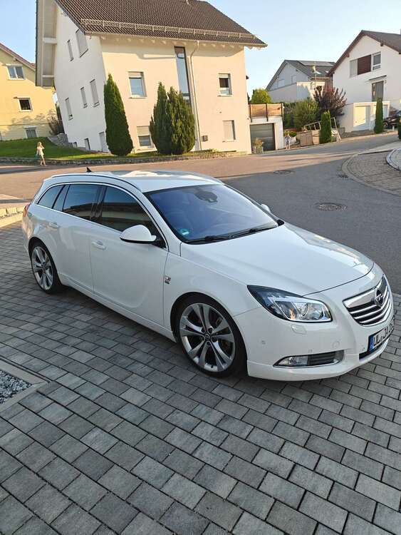 Opel Insignia 190.000 km 5.500 € Öpfingen 89614