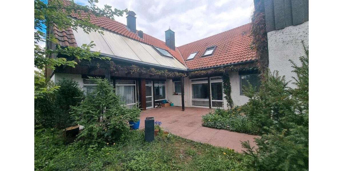 Erdgeschoßwohnung Höchberg - 5.5 Zimmer, 175 m&sup2;, 1.850&euro; | Angebot:26236110