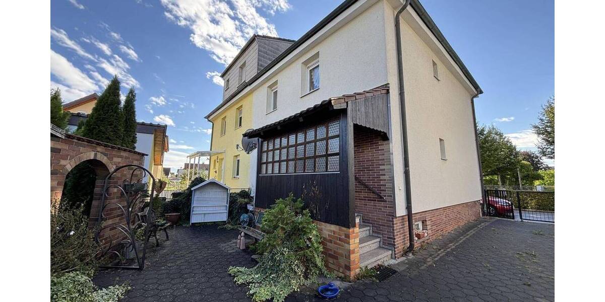 Doppelhaushälfte Schwandorf - 4 Zimmer, 100 m&sup2;, 187.000&euro; | Angebot:26376957