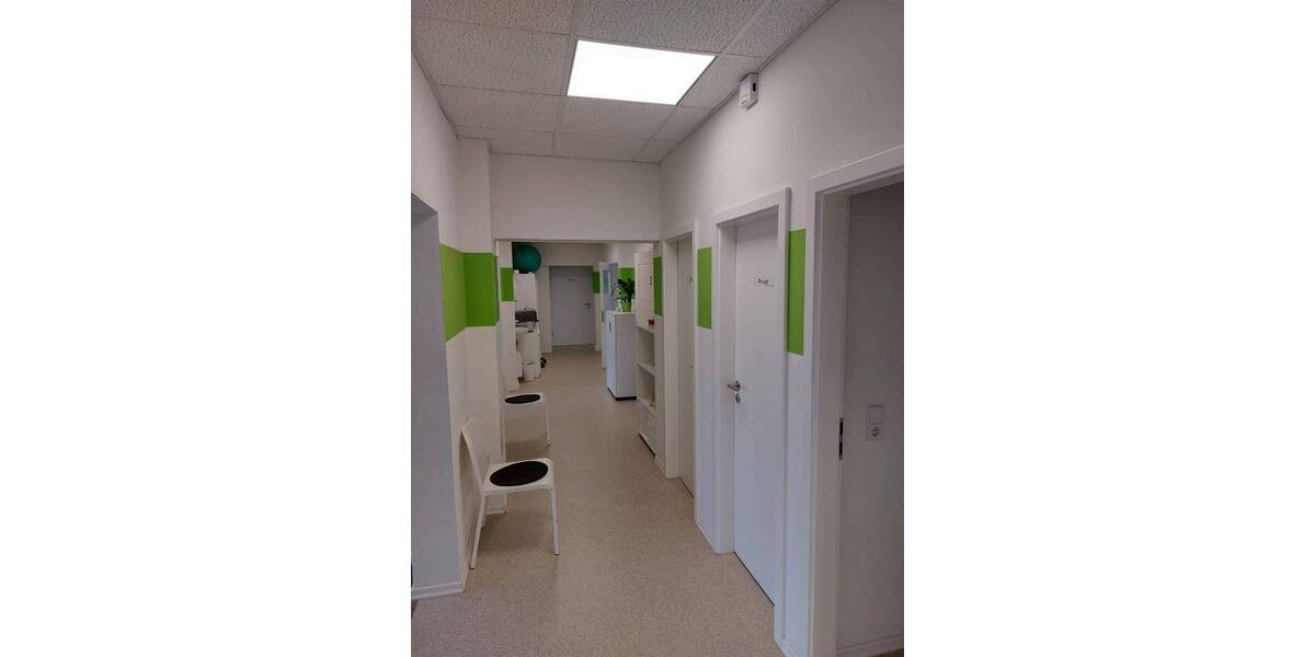 Gewerbeobjekt Borna - 1 Zimmer, 200 m&sup2;, 1.200&euro; | Angebot:24037448