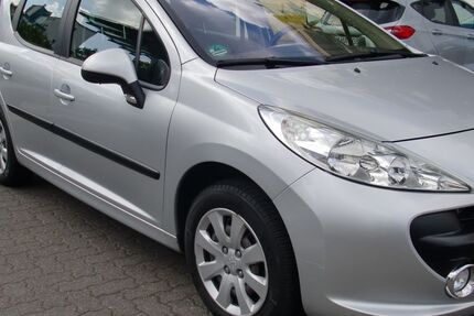 Peugeot 207 102.445 km 2.899 &euro; köln 51103
