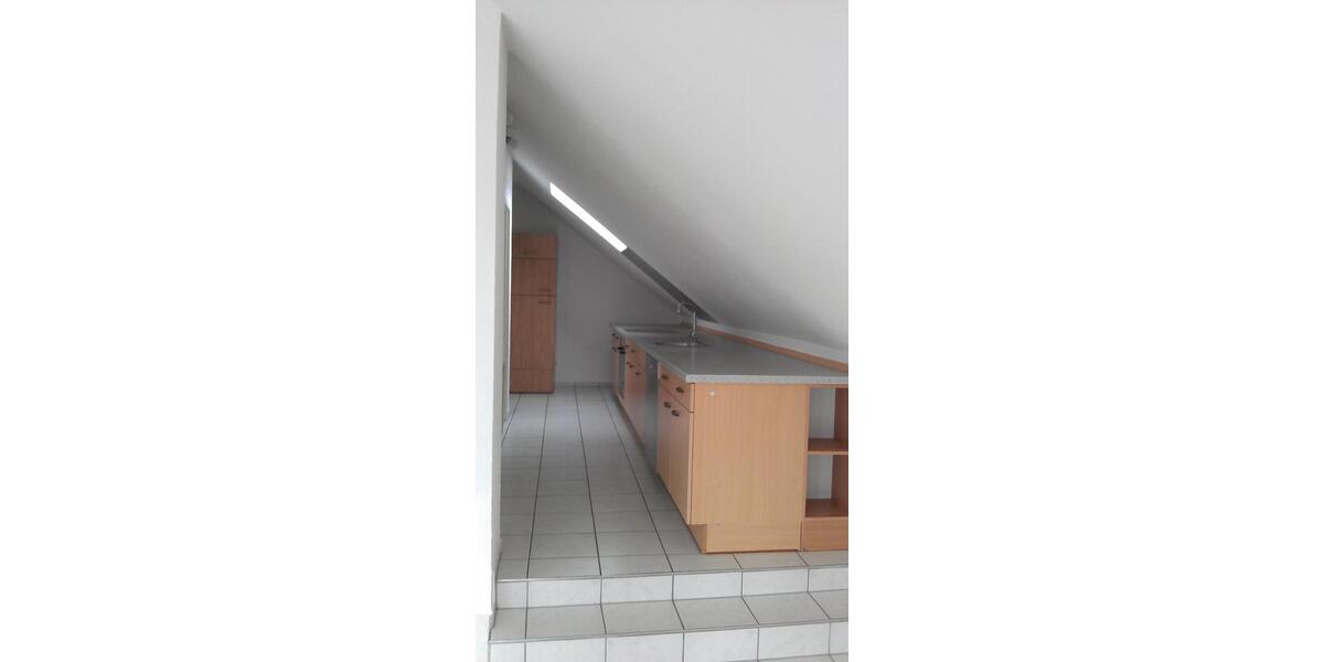 Dachgeschoßwohnung Pfungstadt - 3 Zimmer, 91 m&sup2;, 1.100&euro; | Angebot:25648794