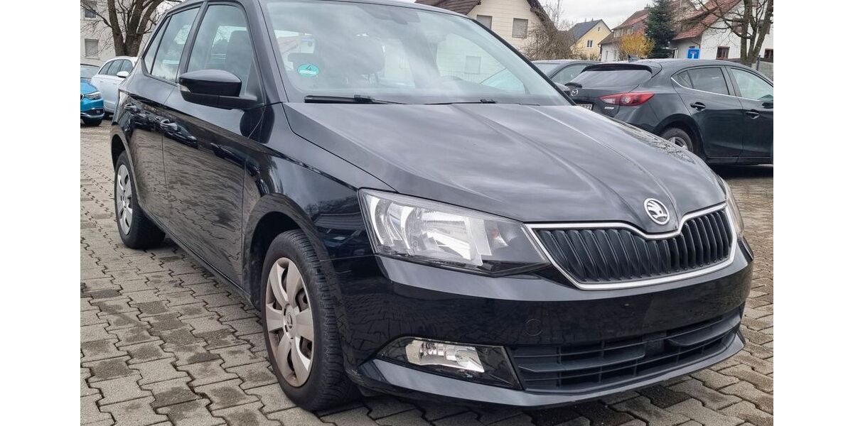 Skoda Fabia 70.100 km 7.950 &euro; Ochsenhausen 88416