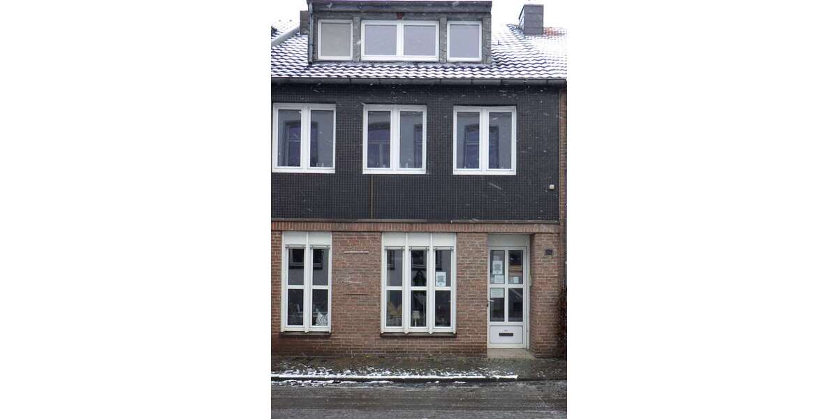 Einfamilienhaus Geldern - 10 Zimmer, 210 m&sup2;, 370.000&euro; | Angebot:24964218