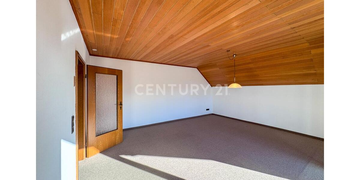 Etagenwohnung Bad Staffelstein - 4 Zimmer, 120 m&sup2;, 790&euro; | Angebot:25432019