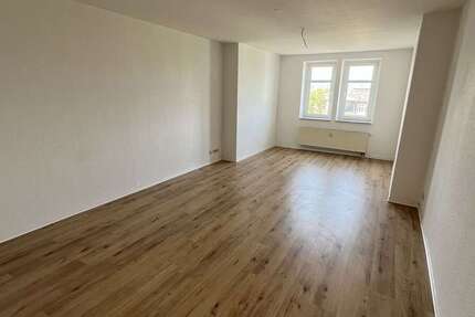 Wohnung zum Mieten in Gera 742 € 114.22 m² 4 zimmer