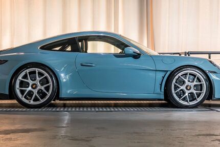 Porsche 992 9.520 km 355.500 &euro; Ismaning 85737
