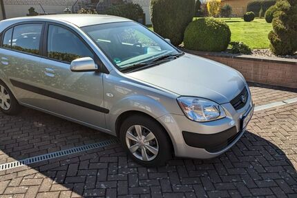 Kia Rio 37.408 km 3.999 € Heringen 36266