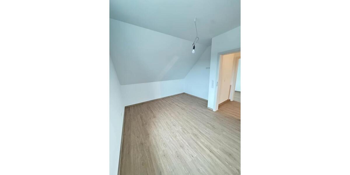 Doppelhaushälfte Lorup - 6 Zimmer, 95 m&sup2;, 885&euro; | Angebot:26379705