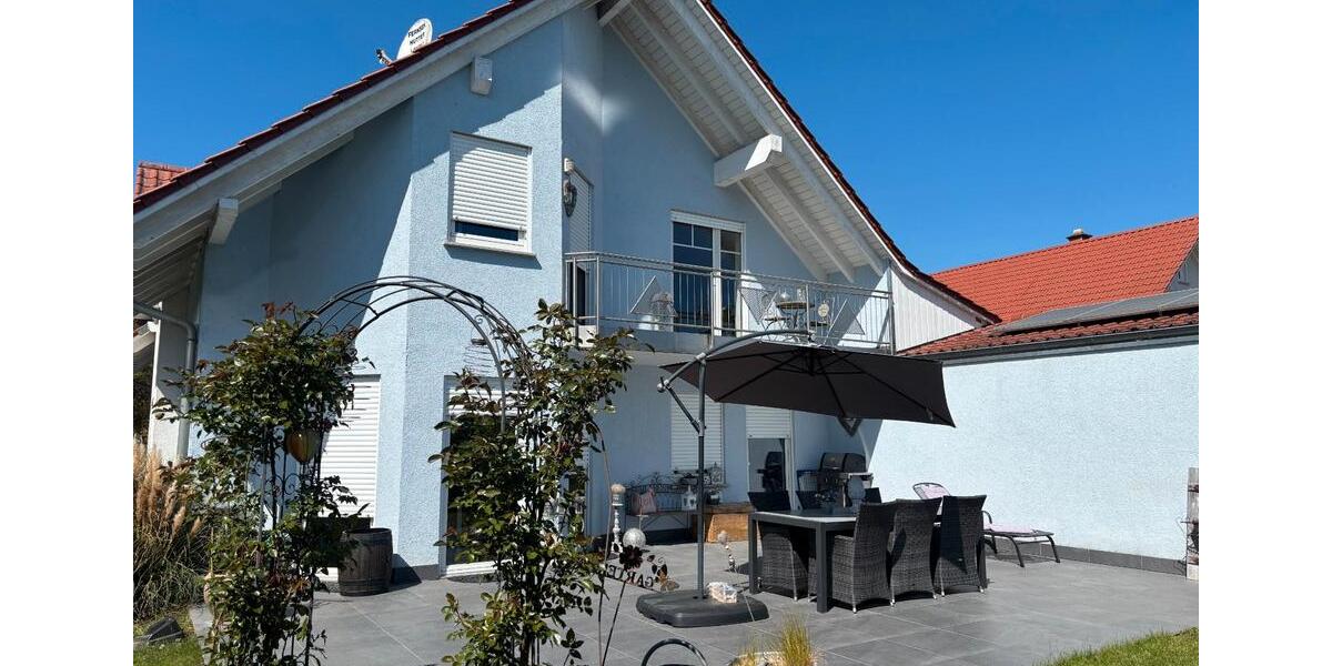 Einfamilienhaus Essingen - 8 Zimmer, 202 m&sup2;, 2.200&euro; | Angebot:26424935
