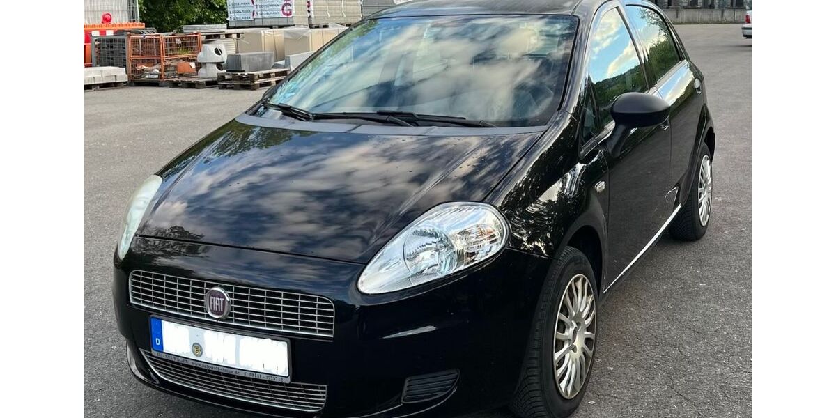 Fiat Punto 111.000 km 2.599 &euro; Gschwend 74417