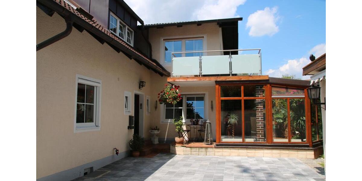 Etagenwohnung Eggenfelden - 3 Zimmer, 112 m&sup2;, 750&euro; | Angebot:26413576