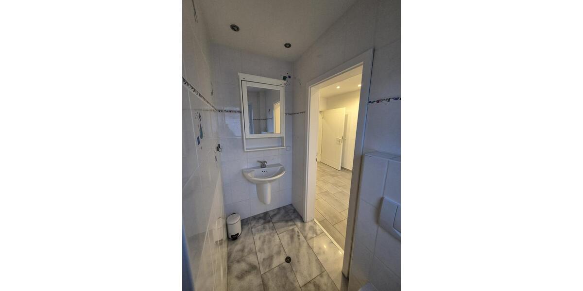 Gepflegtes Zweifamilienhaus mit gut vermieteter Ferienwohnung. zimmer