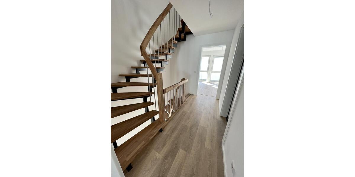 Reihenhaus Paderborn Elsen - 5.5 Zimmer, 127 m&sup2;, 1.500&euro; | Angebot:26145858