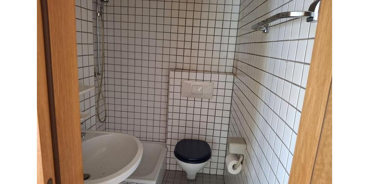 Etagenwohnung Filderstadt - 1.5 Zimmer, 35 m&sup2;, 175.000&euro; | Angebot:26441173