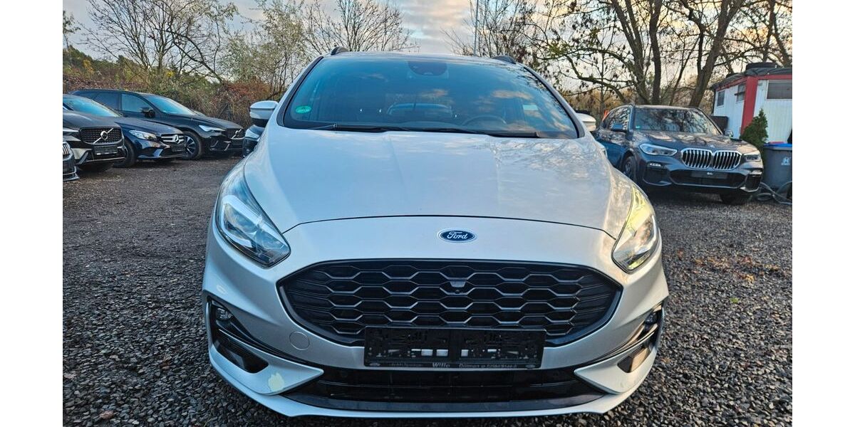 Ford S-Max 181.702 km 14.400 &euro; Berlin 12099